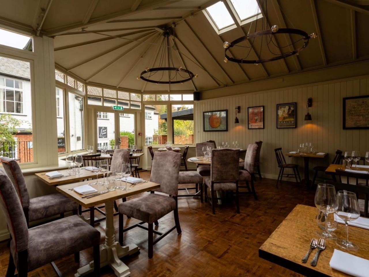 The Bell Hotel Clare Exterior foto